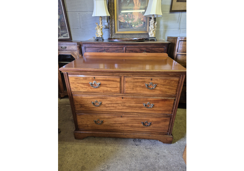 Top Quality Jas James Shoolbred Edwardian  Walnut Circa 1900 Chest Of Drawers