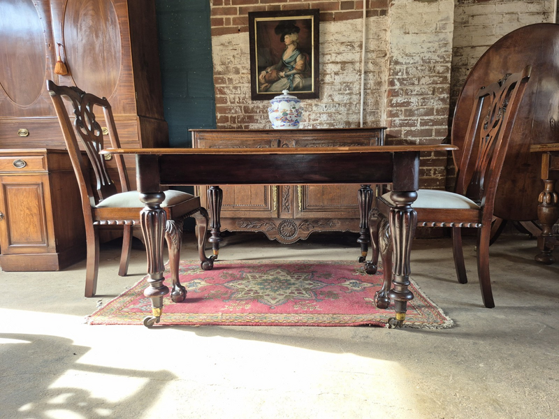Sublime Mid Victorian Round Cornered Extending Mahogany Dining Table Fluted Legs