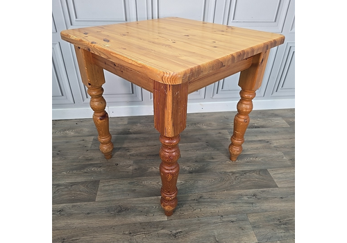 Retro Vintage Solid Wooden Pine Turned Dining Table Country Farmhouse Pub Cafe