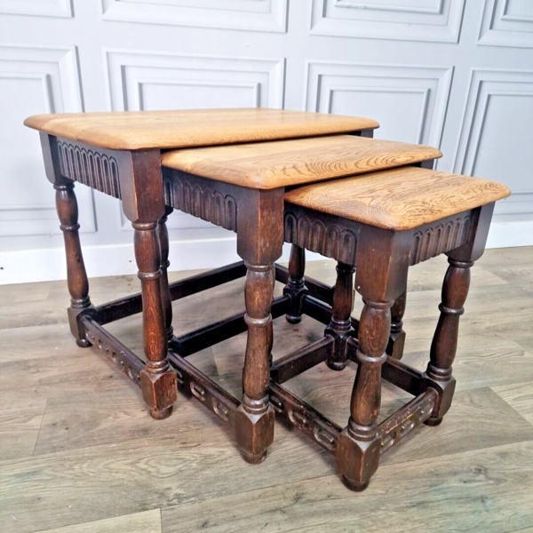 Vintage Nest Of 3 Solid Oak Wooden Coffee Side Lamp Tables Turned Wood Retro