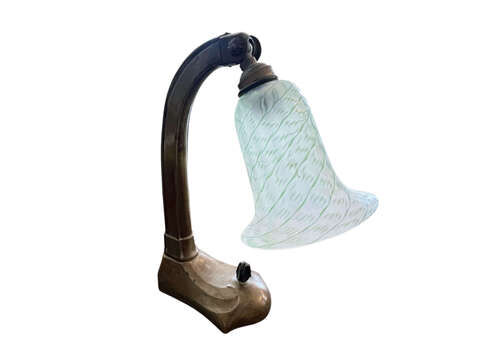 English 1930s Little Bakelit Desk Lamp With Decorative Glass Shade