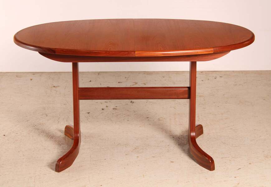 Mid Century G Plan Fresco Extending Teak And Afromosia Dining Table, Circa 1970s.