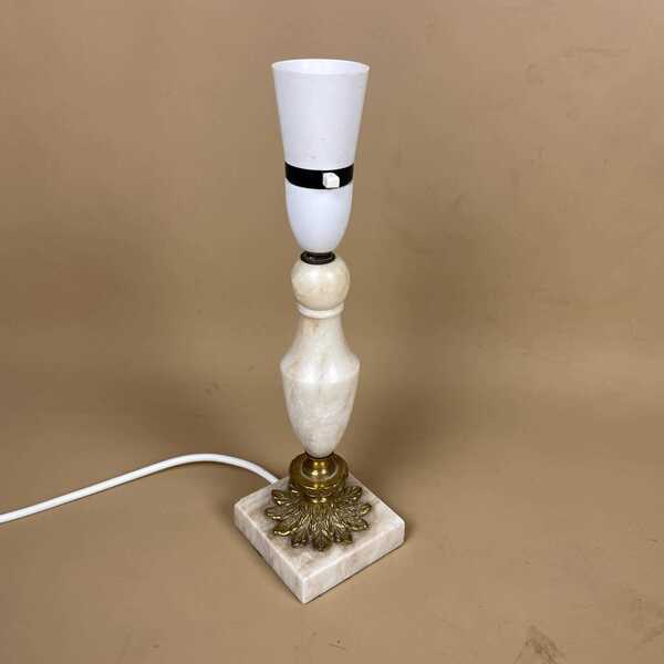 Antique Marble Lamp Light Bedside Side Table Desk Marbled Patterned Detail Vintage Pattern Stone Retro Cream Gold Brass Metal Ornate Pattern