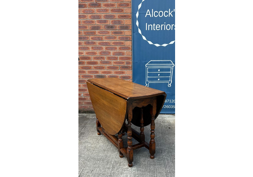 Titchmarsh & Goodwin English Country Oak Dropleaf Gateleg Dining Table