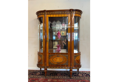 Stunning French Kingwood Ormolu Decorated Curved Glazed Cabinet