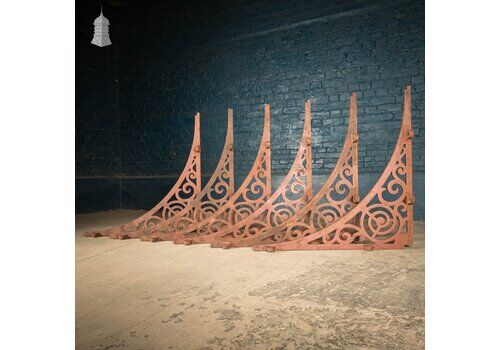 Cast Iron Brackets, Victorian 90 Degree