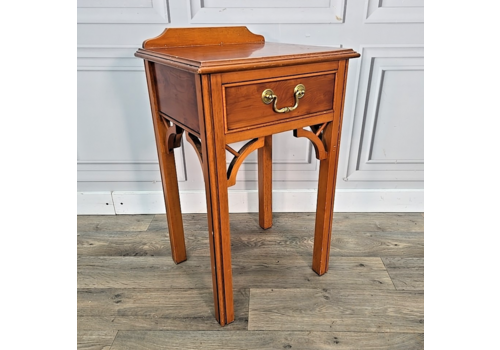 Antique Georgian Style Side Table & Drawer – Bedside Nightstand Telephone Lamp