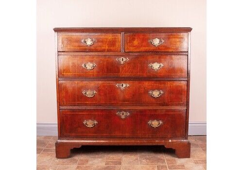 Early Georgian Walnut Chest Of Drawers