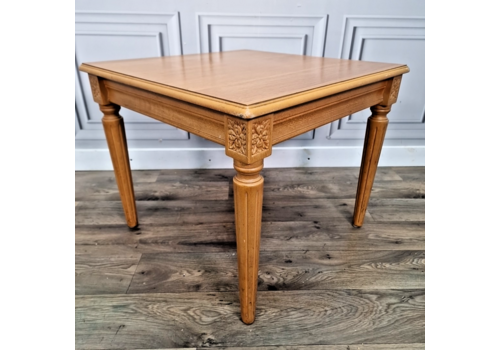 Retro Vintage Oak French Louis Style Coffee Side Lamp Table Carved & Fluted Legs