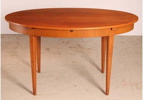 Mid Century Extending Teak Dining Table By Greaves&Thomas, Circa 1960s.