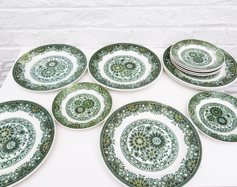 12 Vintage Plates 6 Dinner Plate 6 Small Plate Side Plate Transfer Print Green Flowers Jade Ironstone Staffordshire England Broadhurst Vinterior