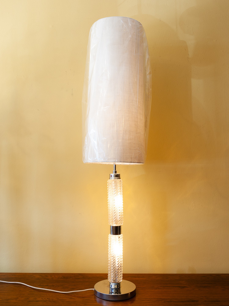 1970s Richard Essig Large Table Lamp Table lamp with illuminated glass base