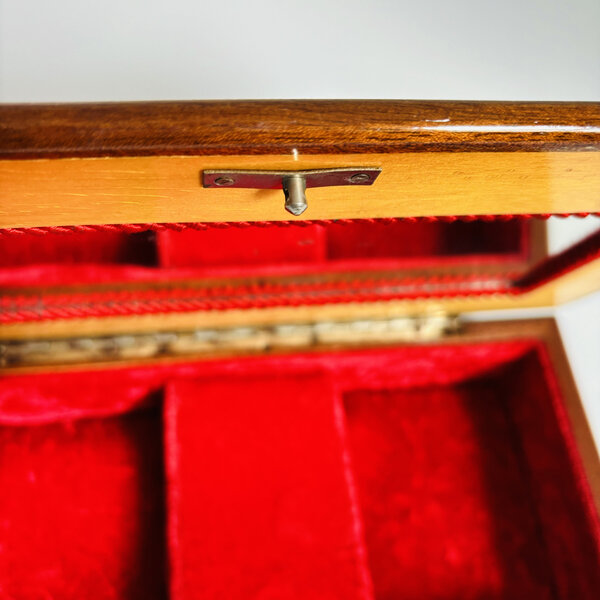 Meranti Boxes Vintage Sorrento Musical Jewelry Box: Italian Marquetry, Red Velvet ...
