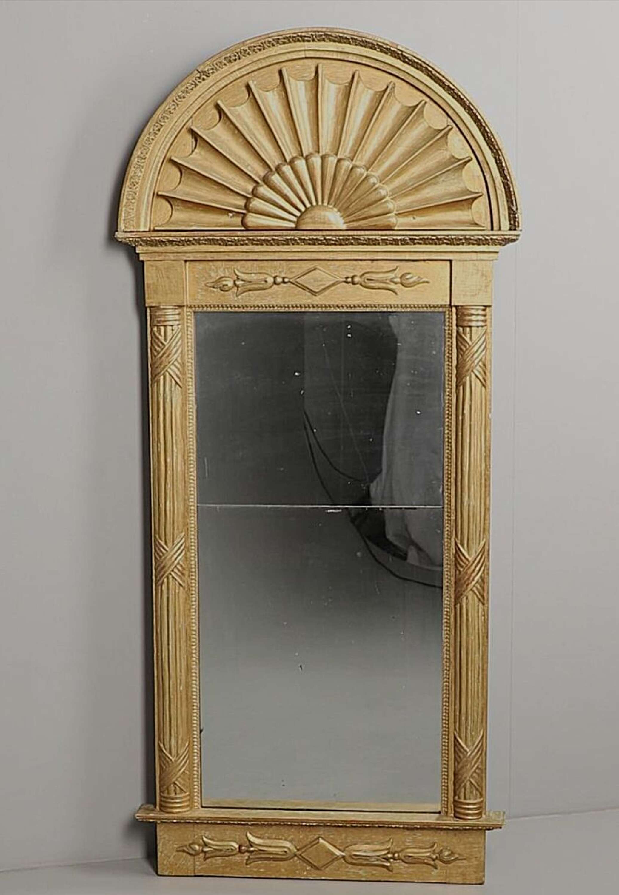from Sweden＊Vintage mirror・* Antique Swedish Mirrors - Curated Collection | Vinterior