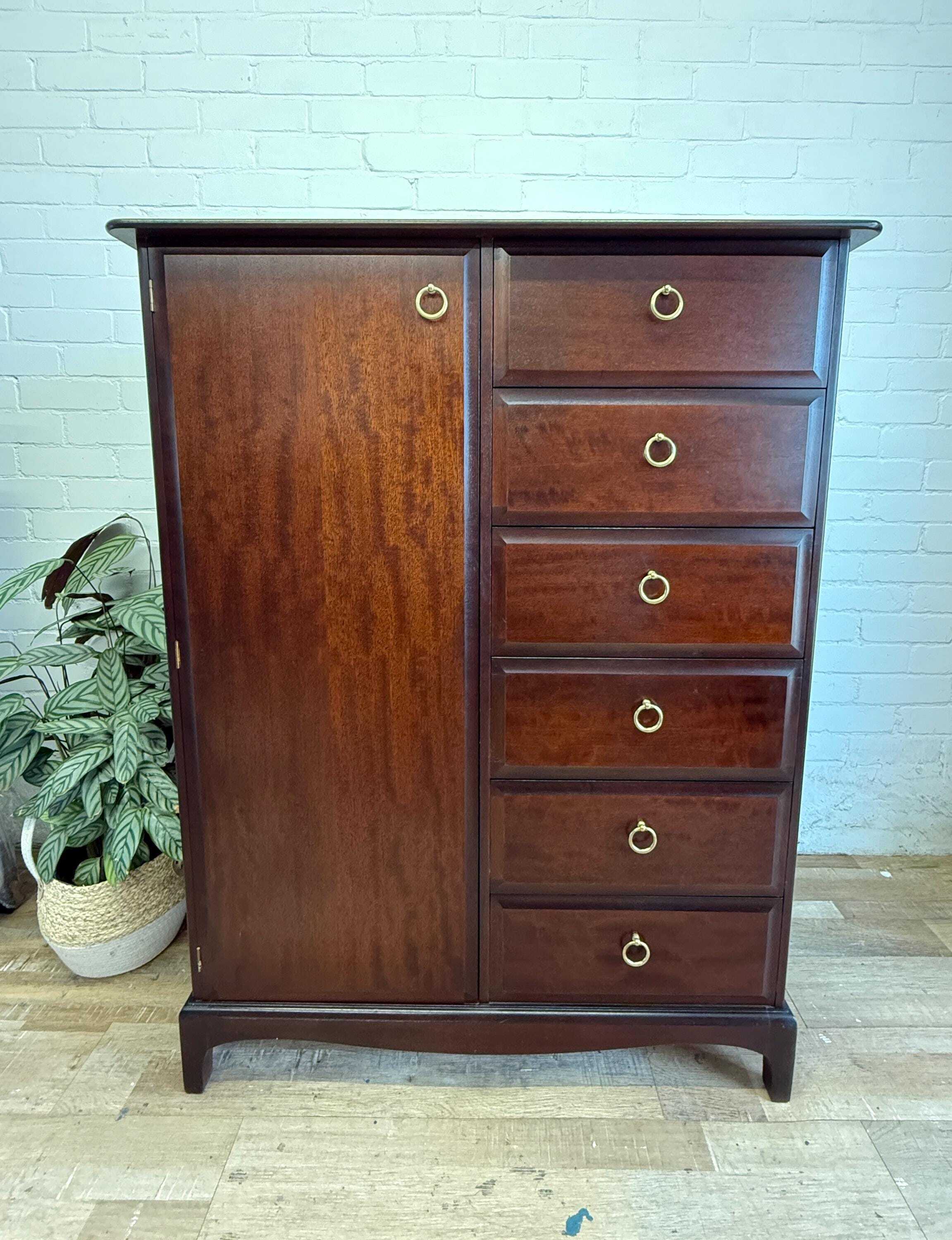 Stag Minstrel Wardrobe Chest – Mahogany Finish – Drawers & Hanging – Excellent Condition
