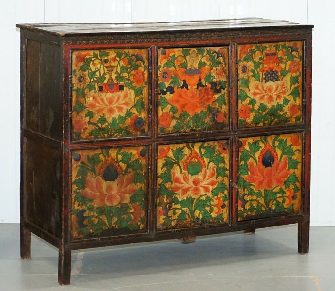 Antique 19th Century Hand Painted Tibetan Alter Cabinet Hand Carved Cedar Wood Vinterior Antique 19th Century Hand Painted Tibetan Alter Cabinet Hand Carved Cedar Wood Vinterior