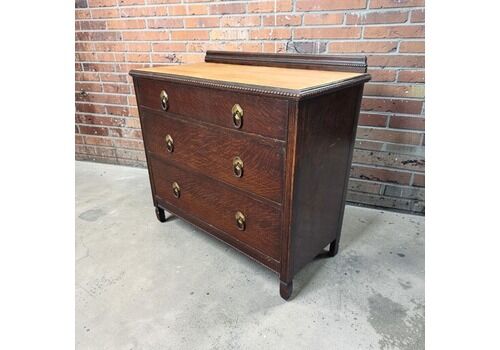 Antique Oak Chest Of Drawers / C1920