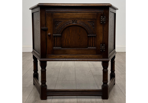 Antique 20th Century Small Good Quality Cupboard In Oak ( Af 6051 )