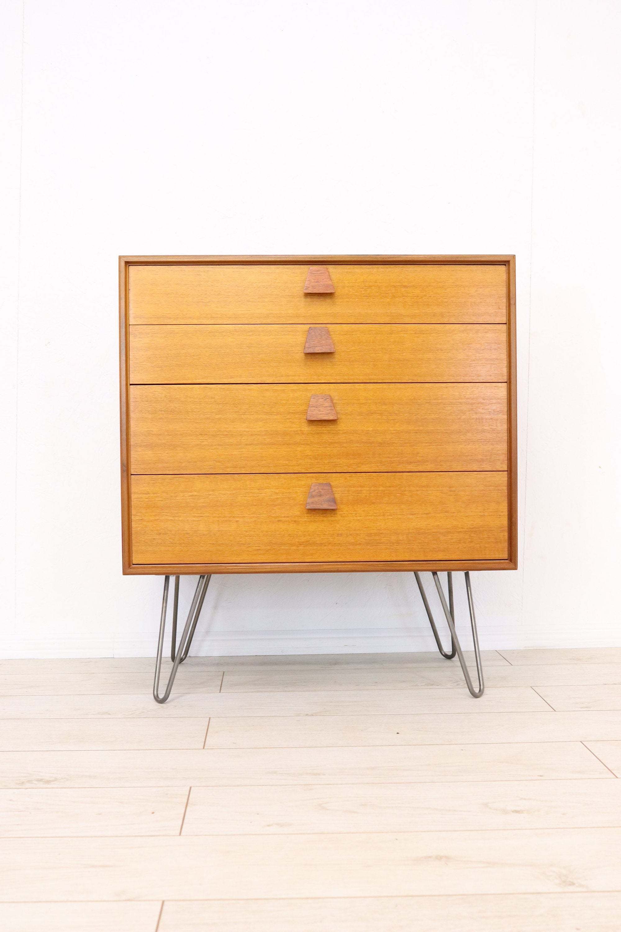 Retro Mid Century G Plan Form Five Teak Chest Of Four Drawers 10