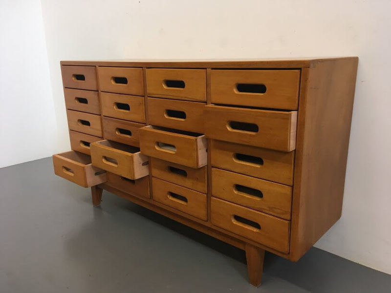 Esa Chest Vinterior