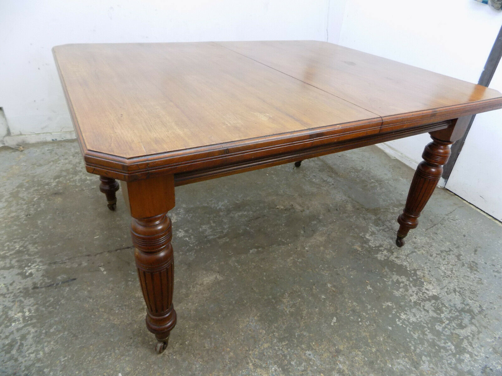 Antique,Victorian,Walnut,Dining Table,Turned Legs,Castors,Dining Room,Table Vinterior