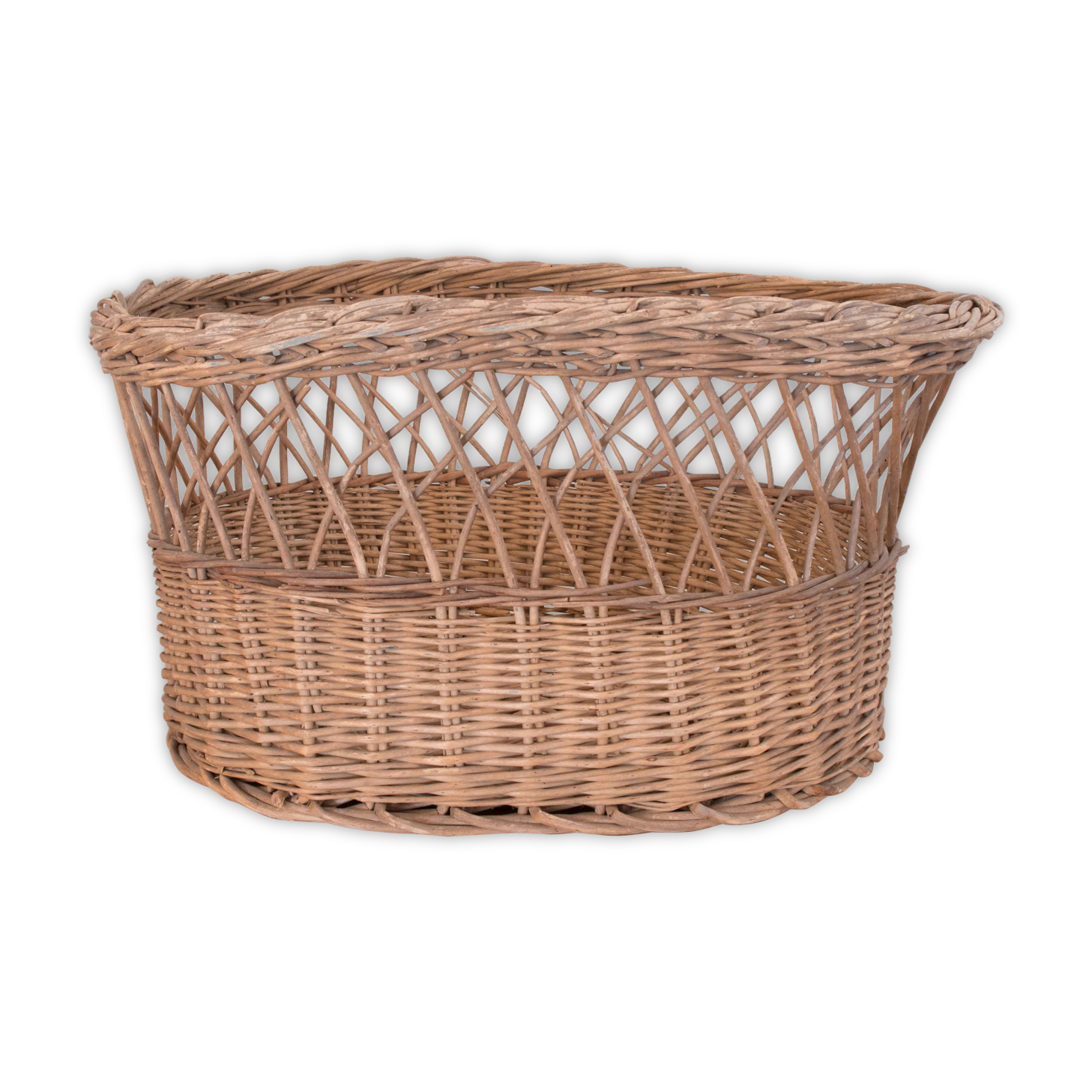 Vintage Wicker Basket Vinterior