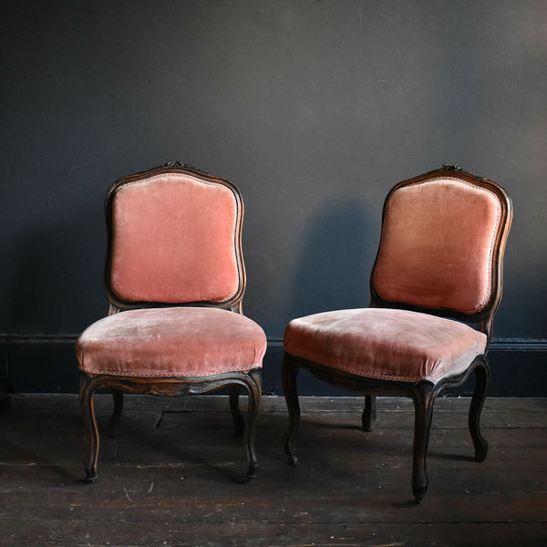 Pair Of French Dusky Pink Velvet Salon Chairs Upholstered Antique Occasional Vinterior