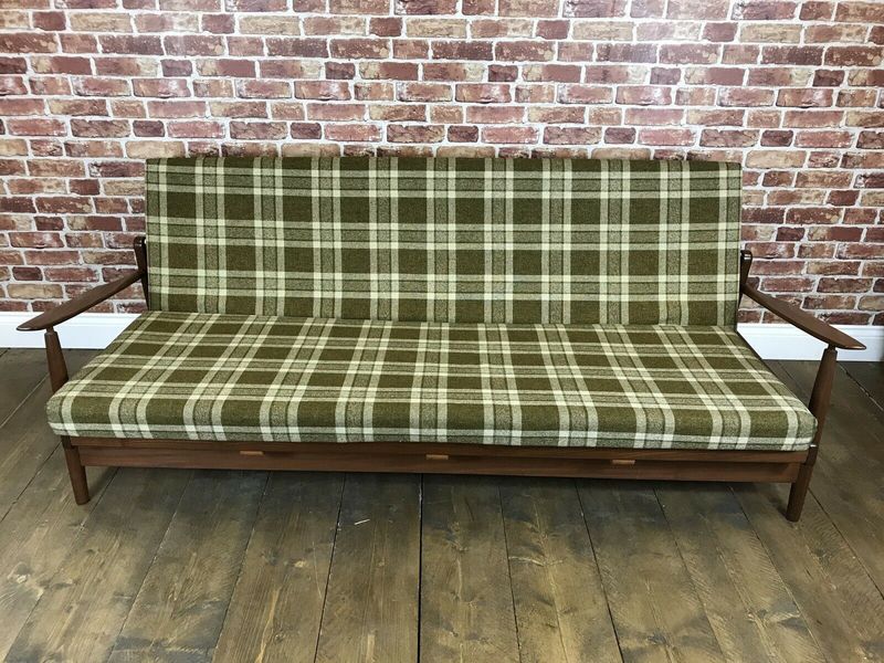 Stunning Mid Century Sofa Bed Vintage Retro Daybed 3 Seater Sofa Wooden