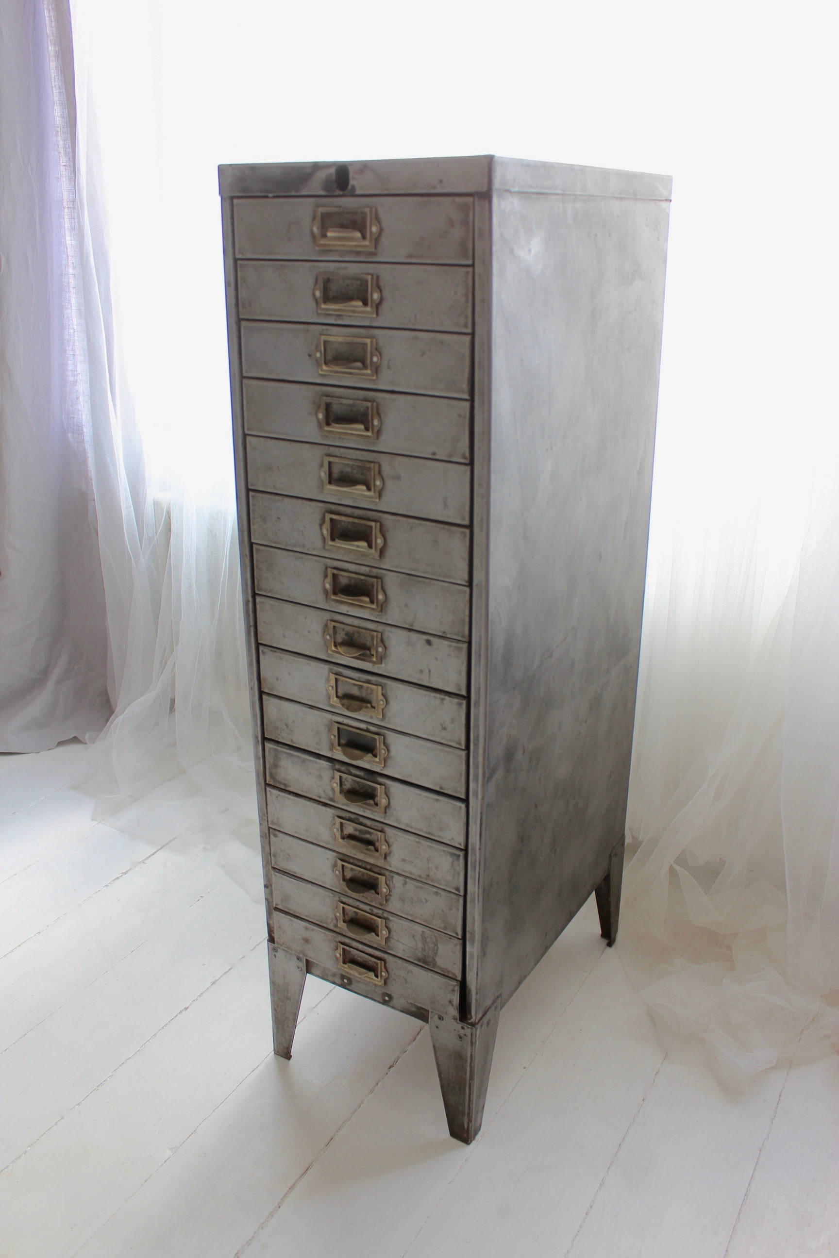 Felix Tall And Narrow Reclaimed Vintage Urban Industrial 1940s Stripped Steel 15 Drawer Filing Cabinet Vinterior