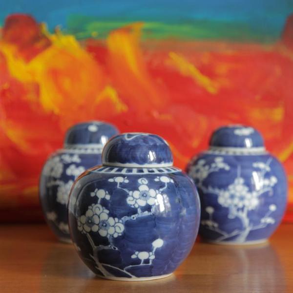 Vintage Hand Painted Oriental Blue And White Porcelain Ginger Jar