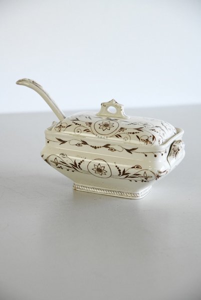 T G F B Parisian Granite Scroll Tureen