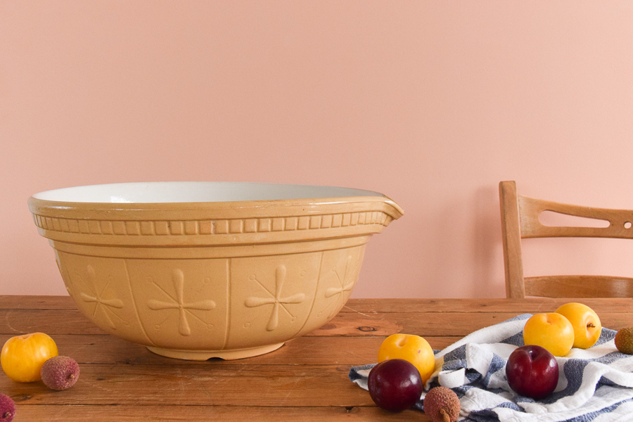 Large Vintage Ceramic Traditional Rustic Mixing Bowl Vinterior