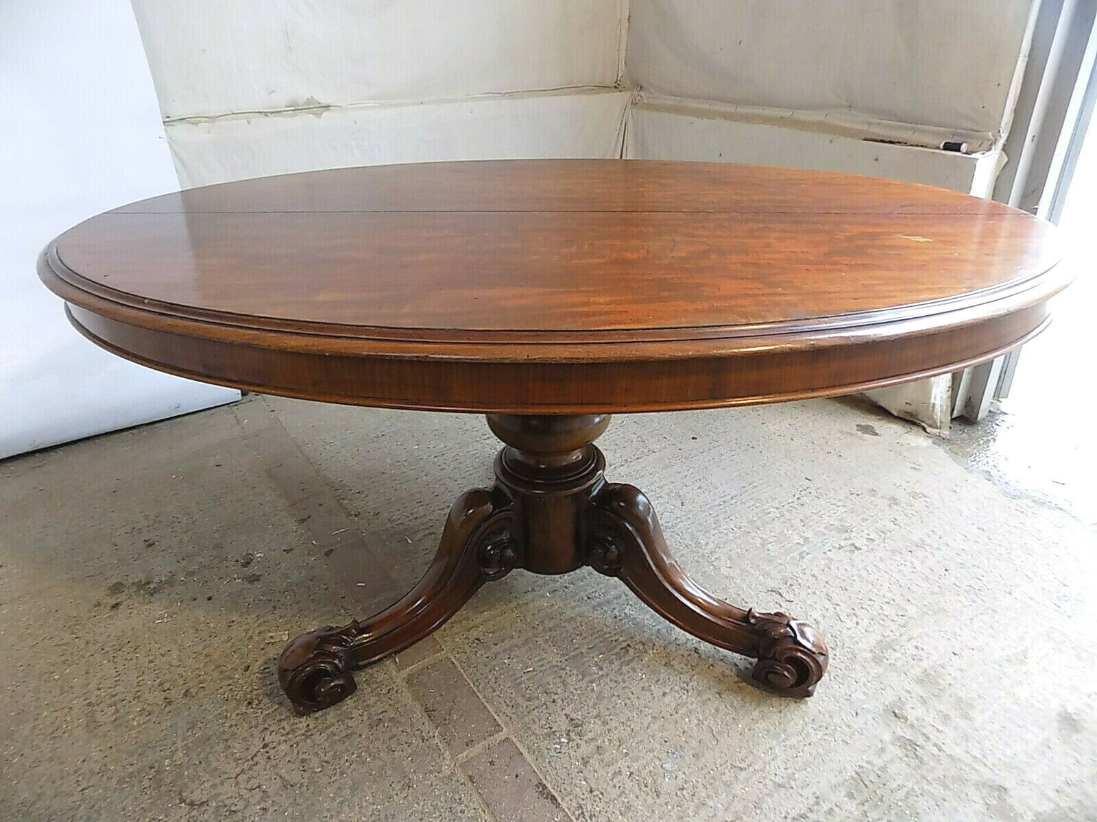 19th C Victorian Mahogany Oval Large Tilt Top Pedestal Dining Table Table Seat 6 Vinterior