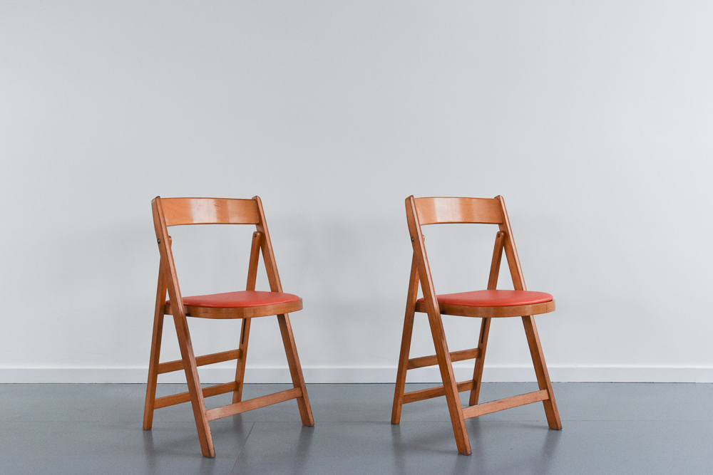Vintage Pair Of Wooden Folding Chairs With Orange Vinyl Seats Made In Yugoslavia By Stoe Benchairs