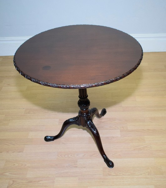Early 20th Century Tripod Table