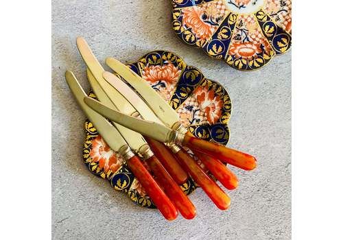 Vintage Bakelite Butter Knives Set