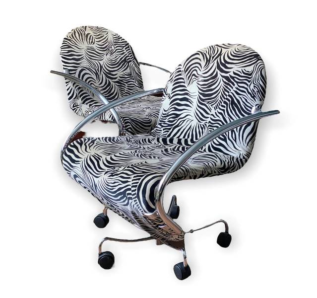 Pair Of Verner Panton For Fritz Hansen System 1 2 3 Zebra Print Chairs