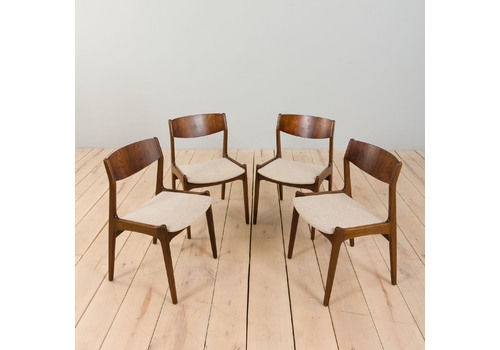 Set Of 4 Rosewood Dining Chairs By P.E. Jorgensen