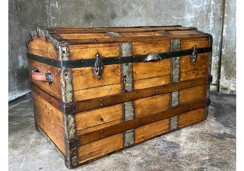 Old Antique Dome Top Steamer Trunk   Rustic Pine Travel Chest   Blanket Storage Box