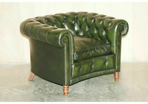 Made In England Regency Green Leather Curved Front Chesterfield Club Armchair