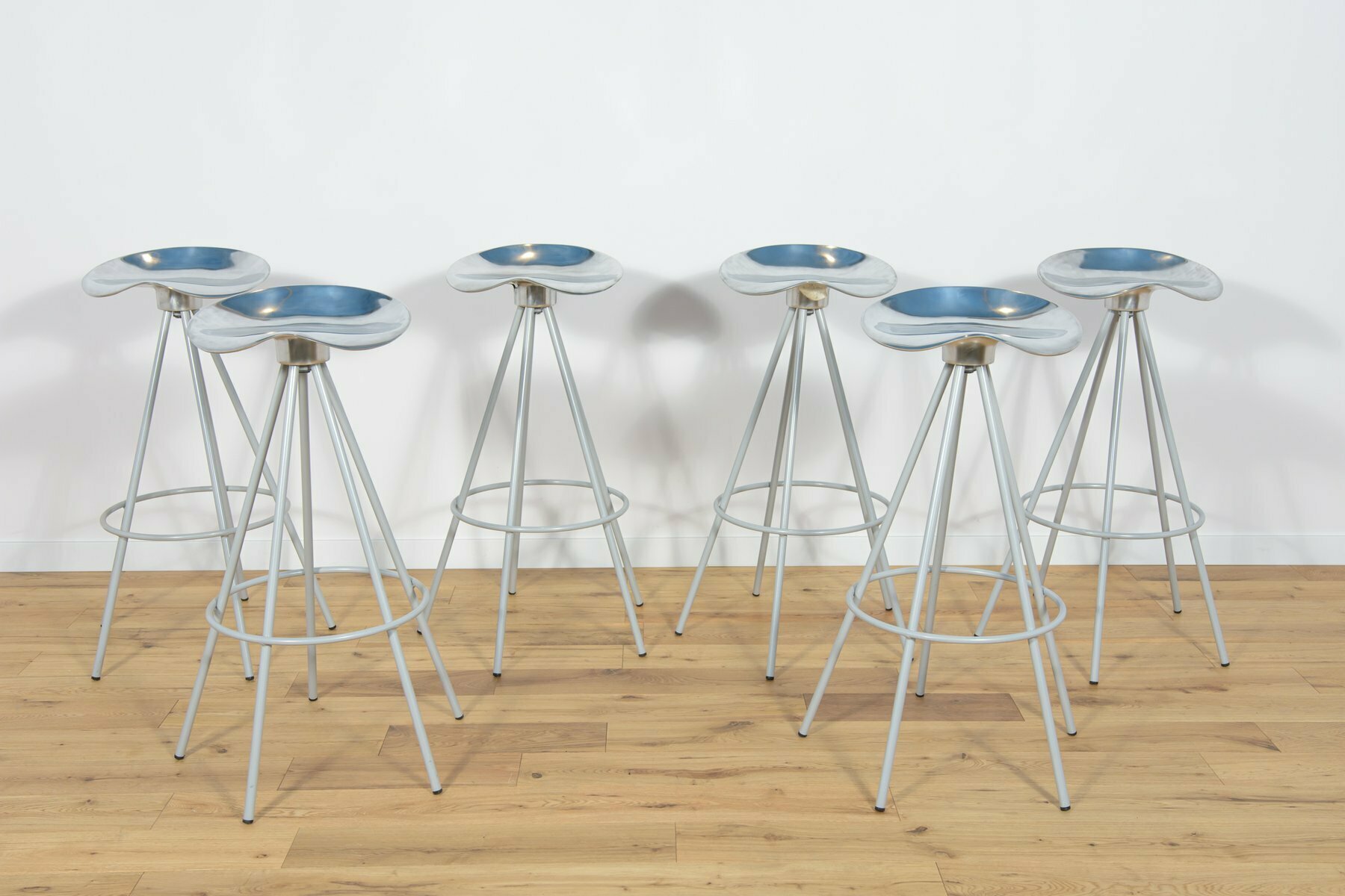 model-jamaica-bar-stools-by-