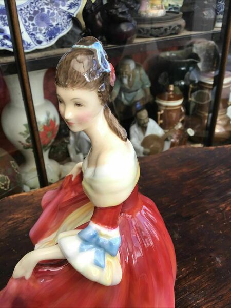 1957 Royal Doulton Figurine Hn2229 Southern Belle 8 Tall | Royal